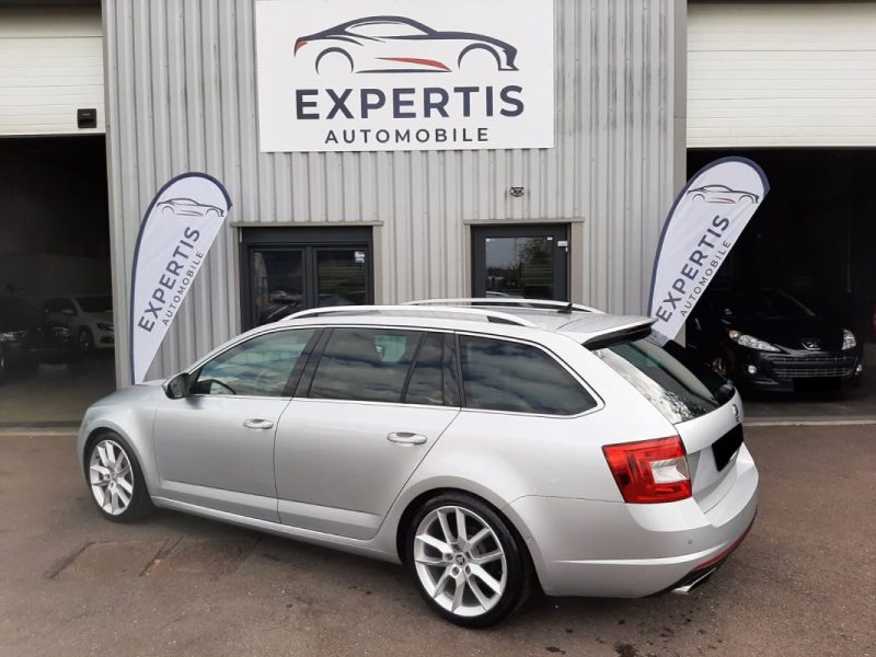 SKODA OCTAVIA 2.0 TSi RS 230CV DSG ( PREMIERE MAIN ) 