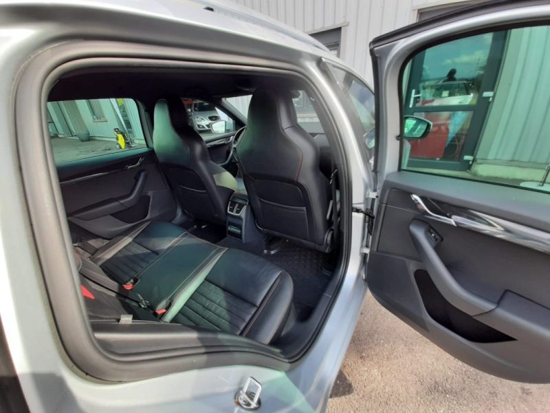 SKODA OCTAVIA 2.0 TSi RS 230CV DSG ( PREMIERE MAIN ) 