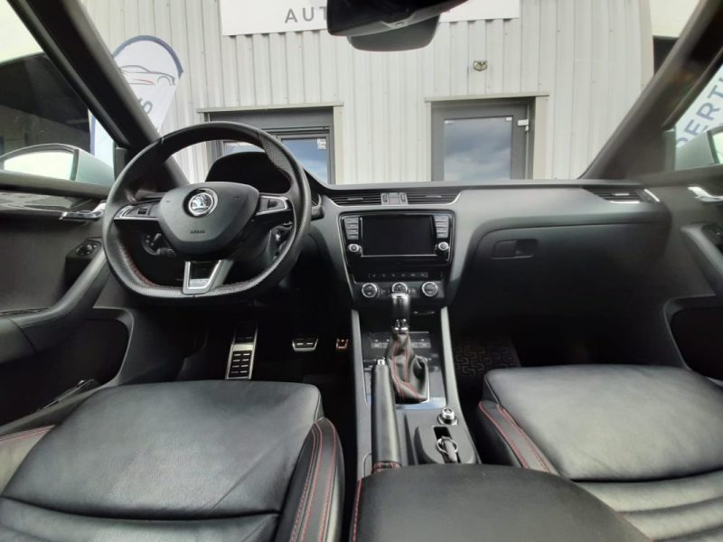 SKODA OCTAVIA 2.0 TSi RS 230CV DSG ( PREMIERE MAIN ) 