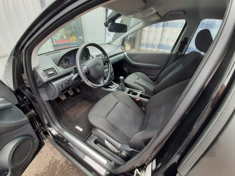 MERCEDES-BENZ CLASSE A 160 PACK CLASSIC 95CV