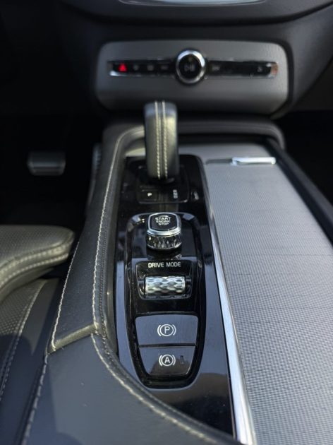 Volvo XC90 II 2.0 T8 Twin Engine AWD 4X4  390ch (Entretien Volvo | 7 Places) 