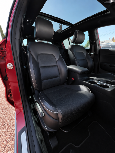 Kia Sportage 1.7 Crdi 141 GT LINE DCT 4X2 (Entretien complet | Toit Ouvrant