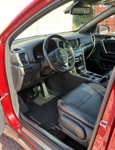 Kia Sportage 1.7 Crdi 141 GT LINE DCT 4X2 (Entretien complet | Toit Ouvrant