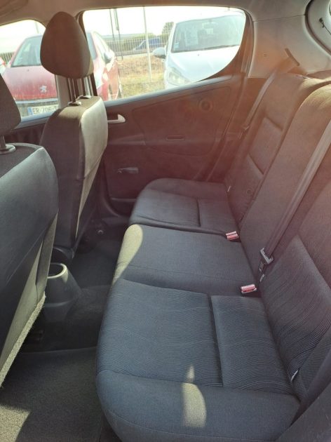 PEUGEOT 207 1.4 HDI 70 EXECUTIVE 2007