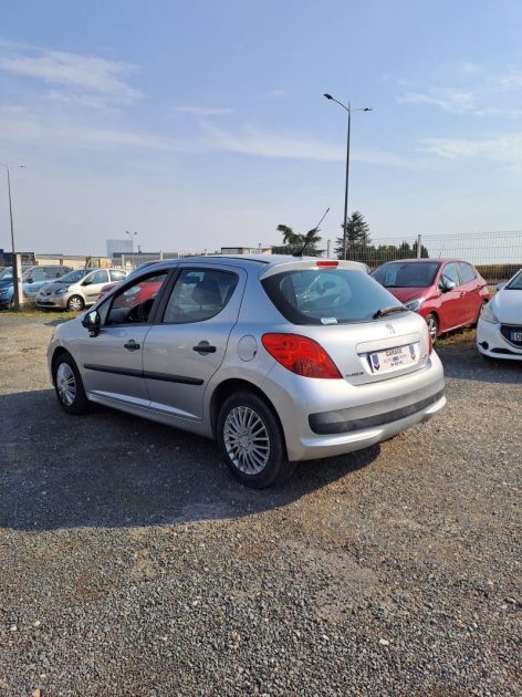 PEUGEOT 207 1.4 HDI 70 EXECUTIVE 2007