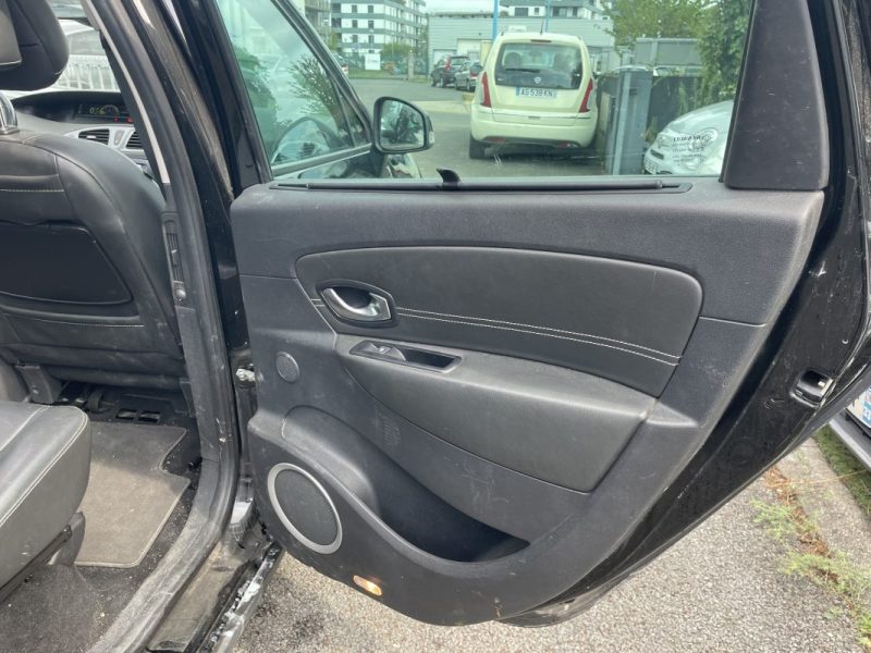 RENAULT SCENIC III XMOD 1.5 DCI 110 ZEN EDC 2014