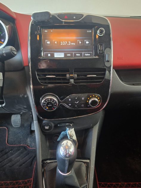 RENAULT CLIO 4 0.9 Tce 90ch 2012 - CT OK - Compresseur de clim neuf - Garantie 12 mois ou 15000km 