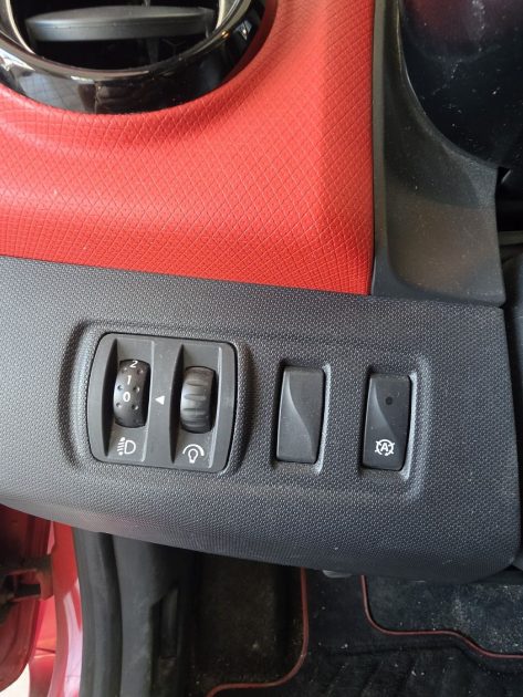 RENAULT CLIO 4 0.9 Tce 90ch 2012 - CT OK - Compresseur de clim neuf - Garantie 12 mois ou 15000km 