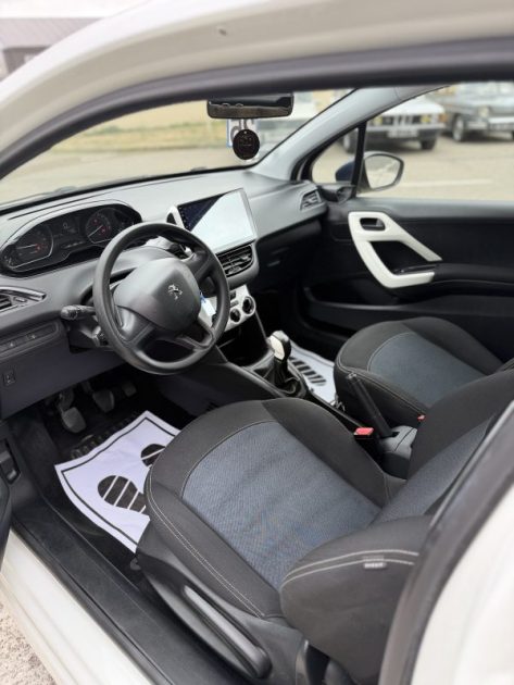 PEUGEOT 208 1.2 VTI 82 GARANTIE ET REVISE ✅