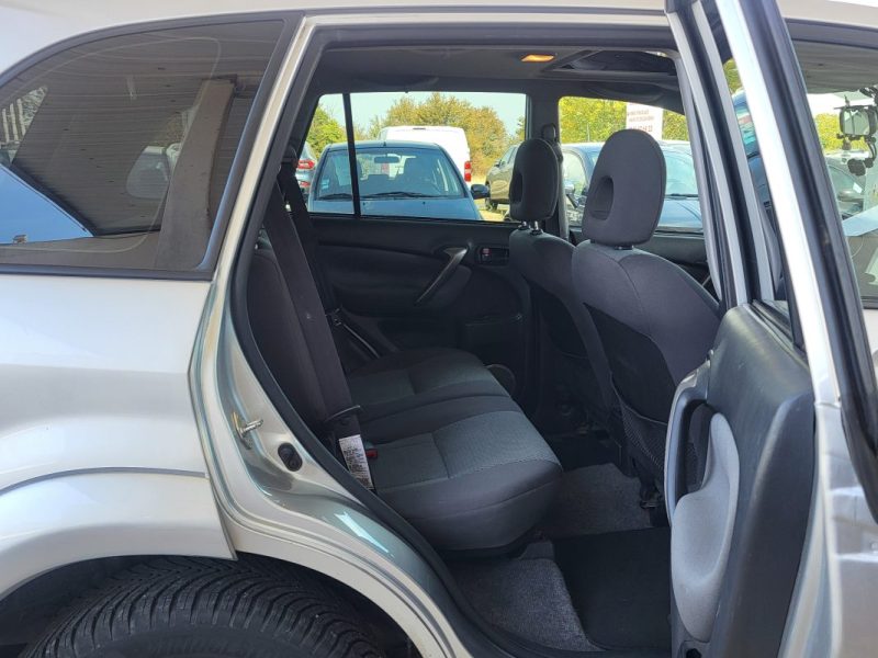 TOYOTA RAV4 4X4 VX BA 2003