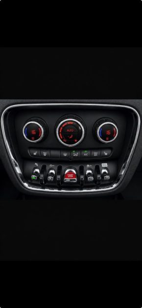 MINI CLUBMAN (F54) COOPER D 2018