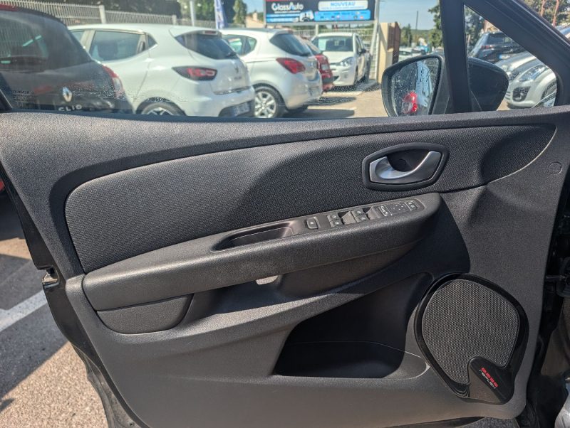 RENAULT CLIO IV 0.9 TCE 90 INTENS FULL OPTIONS EXCELLENT ETAT GARANTIE 12 MOIS