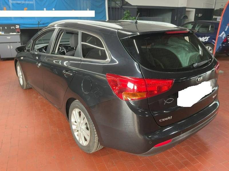 KIA CEED CEE'D 1.6 CRDI DREAM TEAM 130ch Sièges chauffants GPS Caméra