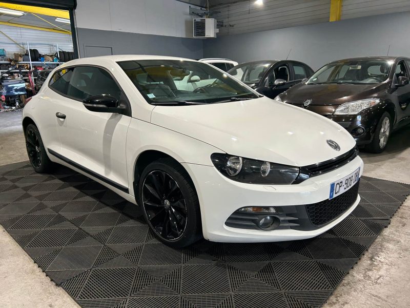 VOLKSWAGEN SCIROCCO 2.0 TSI 200CH 