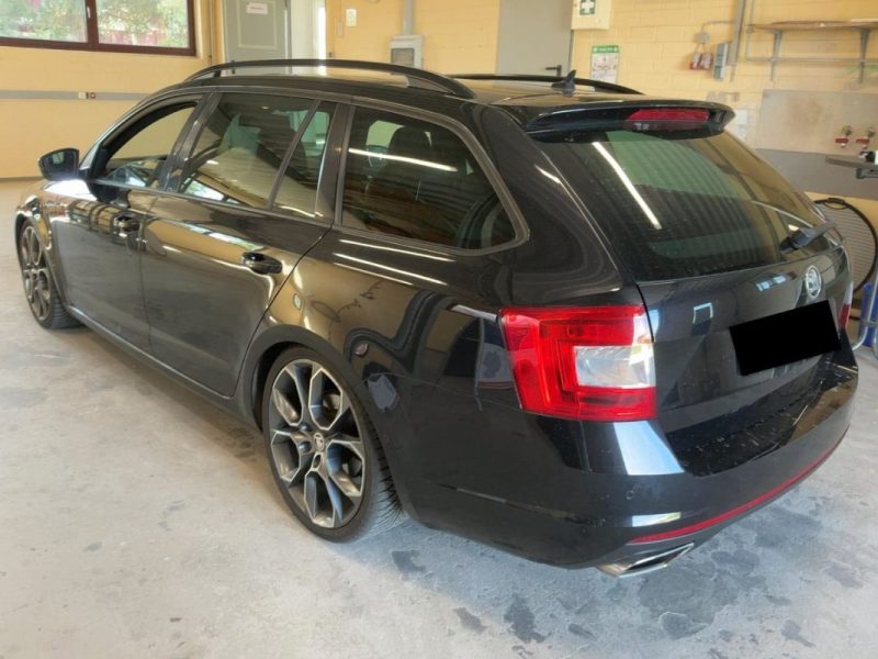 SKODA OCTAVIA COMBI 2.0 TSI 220 RS DSG*PANO*CAMERA*GPS*