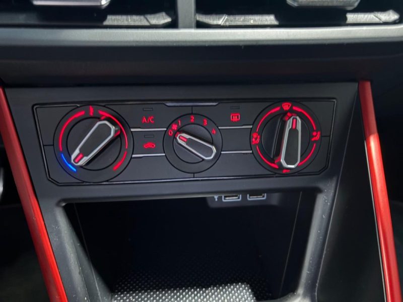 Volkswagen Polo 6 1.0 65 CH - Connect📡 Apple car Play❄️ Climatisation🛡️ Garantie 6 mois