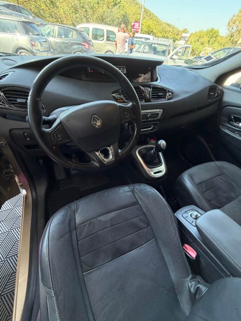 Renault Scénic 1.6 dCi 130 7 places Full Options – Garantie 12 mois – Échange reprise possible
