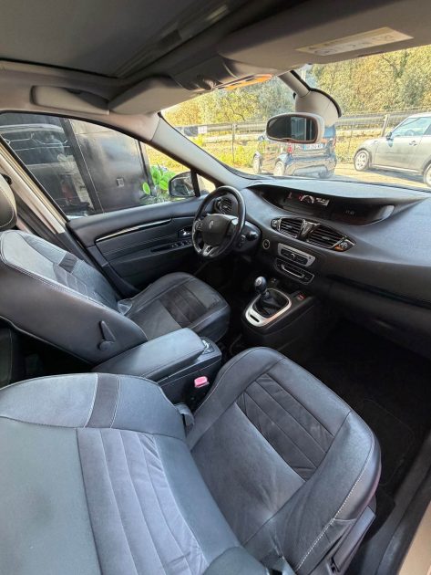 Renault Scénic 1.6 dCi 130 7 places Full Options – Garantie 12 mois – Échange reprise possible