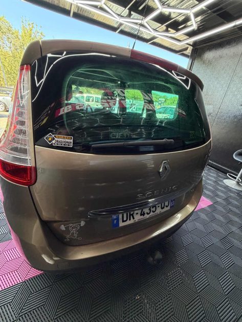 Renault Scénic 1.6 dCi 130 7 places Full Options – Garantie 12 mois – Échange reprise possible