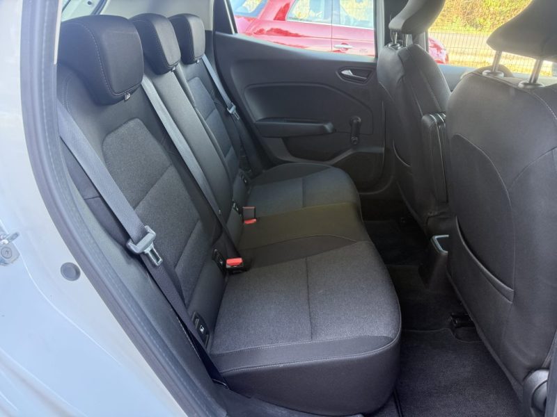 RENAULT CLIO 5 1.6 E-TECH 140 ZEN 2022