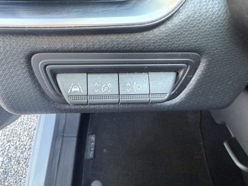 RENAULT CLIO 5 1.6 E-TECH 140 ZEN 2022