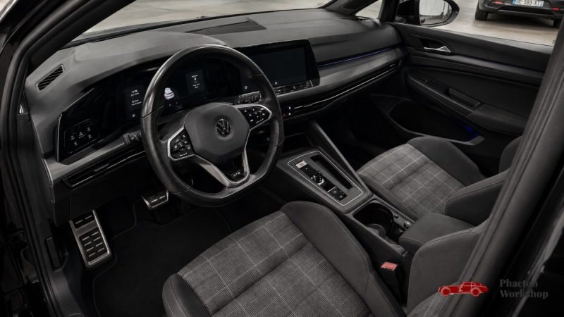 Volkswagen Golf VIII GTD 2.0 TDI 200 DSG7 – 2021 – IQ.Light – Travel Assist – Black Style