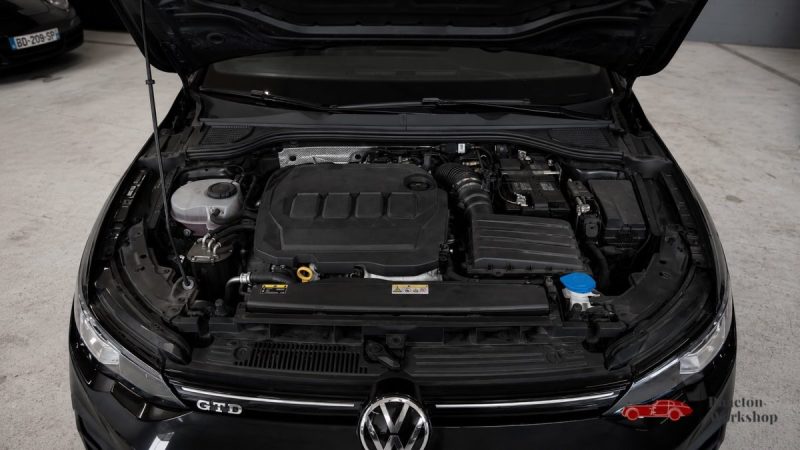 Volkswagen Golf VIII GTD 2.0 TDI 200 DSG7 – 2021 – IQ.Light – Travel Assist – Black Style