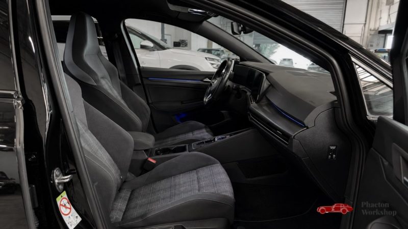 Volkswagen Golf VIII GTD 2.0 TDI 200 DSG7 – 2021 – IQ.Light – Travel Assist – Black Style