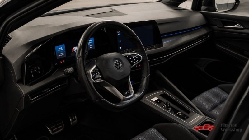 Volkswagen Golf VIII GTD 2.0 TDI 200 DSG7 – 2021 – IQ.Light – Travel Assist – Black Style