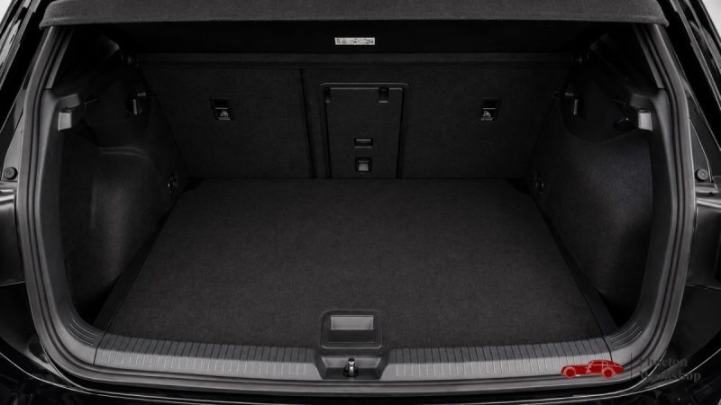 Volkswagen Golf VIII GTD 2.0 TDI 200 DSG7 – 2021 – IQ.Light – Travel Assist – Black Style