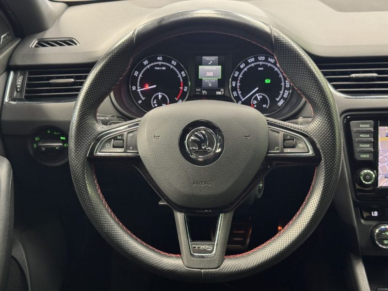 SKODA OCTAVIA COMBI 2.0 TSI 220 RS DSG*GPS*XENON*CUIR*