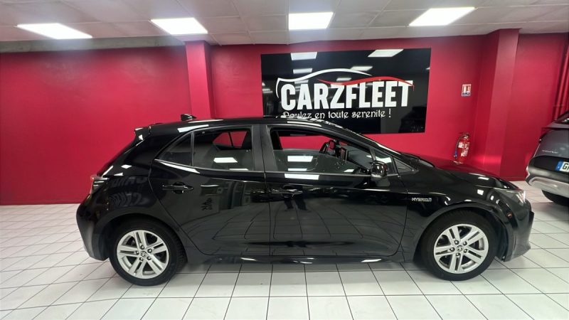 TOYOTA COROLLA BERLINE HYBRIDE 1.8 DYNAMIC BUSINESS 122cv/1 ERE MAIN/TVA RECUPERABLE