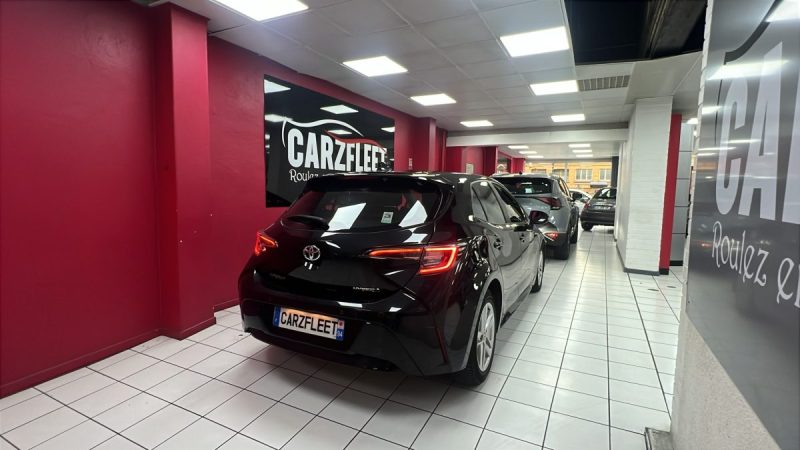 TOYOTA COROLLA BERLINE HYBRIDE 1.8 DYNAMIC BUSINESS 122cv/1 ERE MAIN/TVA RECUPERABLE