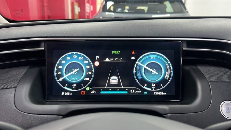 HYUNDAI TUCSON 1.6 HYBRIDE ESSENCE HEV 230cv EXECUTIVE TOIT PANORAMIQUE/1 ERE MAIN/TVA RECUPERABLE