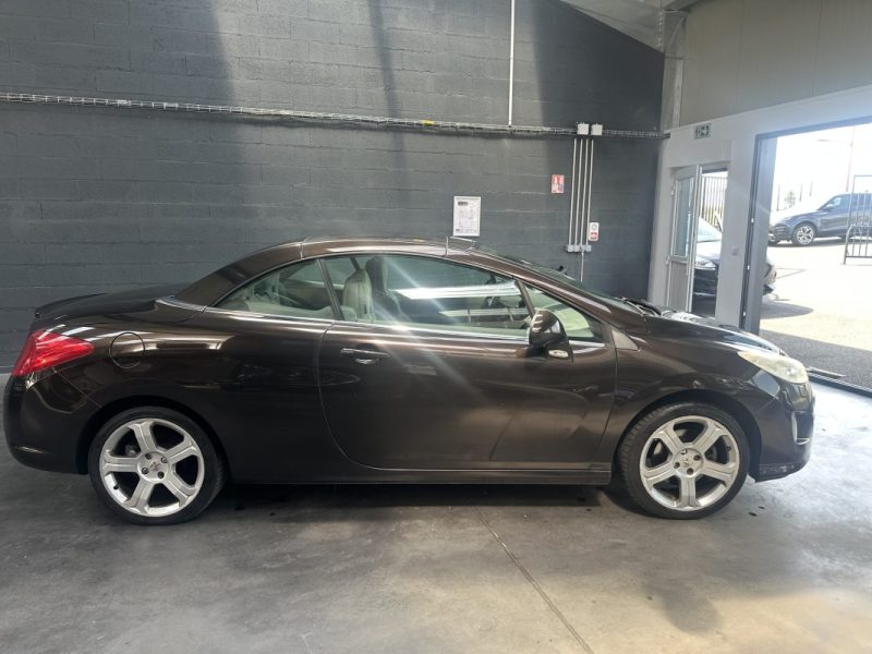PEUGEOT 308CC 2.0 HDI 140 FÉLINE 