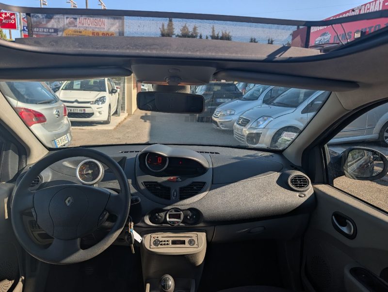 RENAULT TWINGO II 1.2 16V 75CH DYNAMIC 1ERE MAIN TOIT OUVRANT/CLIM AUTO /JANTES ALU