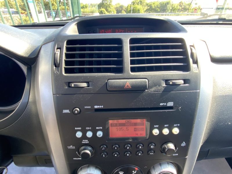 SUZUKI GRAND VITARA 1.9 DDIS 129 CV 4X4 2006 *SIÈGES AR DÉMONTABLE