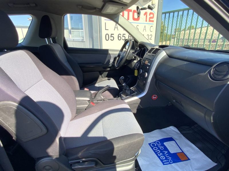 SUZUKI GRAND VITARA 1.9 DDIS 129 CV 4X4 2006 *SIÈGES AR DÉMONTABLE