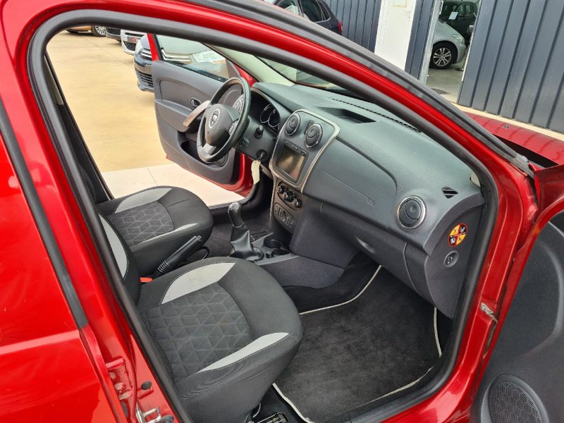TRES BELLE DACIA SANDERO II STEPWAY 0.9 TCE 90 2013