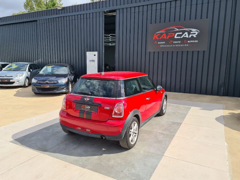 SUPERBE MINI MINI (R56) ONE CHILI PACK 2011