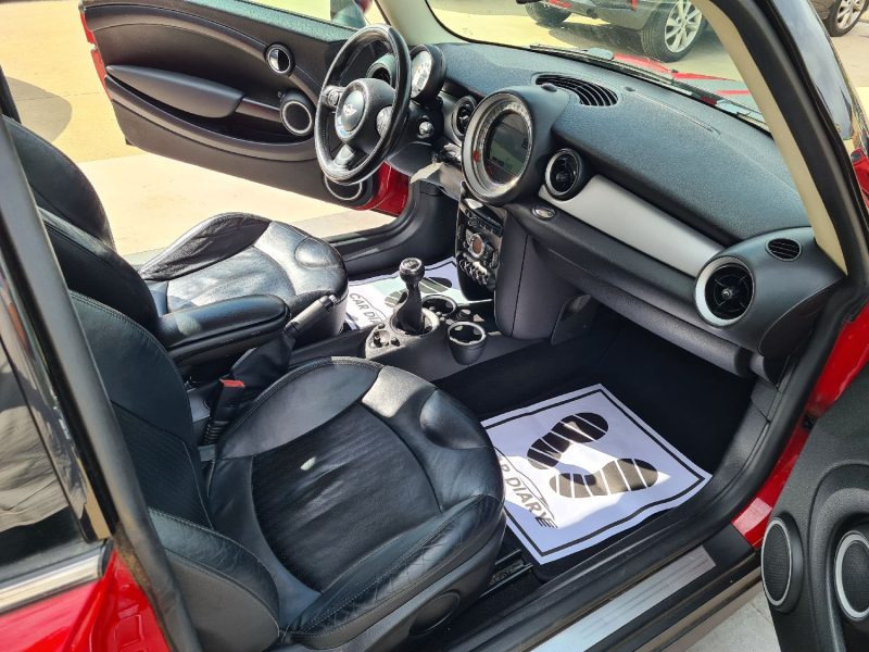 SUPERBE MINI MINI (R56) ONE CHILI PACK 2011