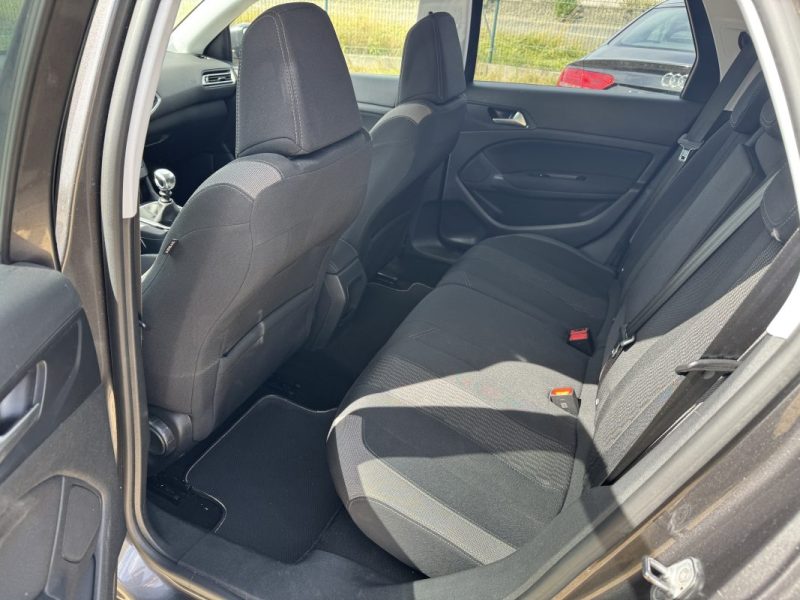 Peugeot 308 SW 1.6 BlueHDI 120 ch STYLE 