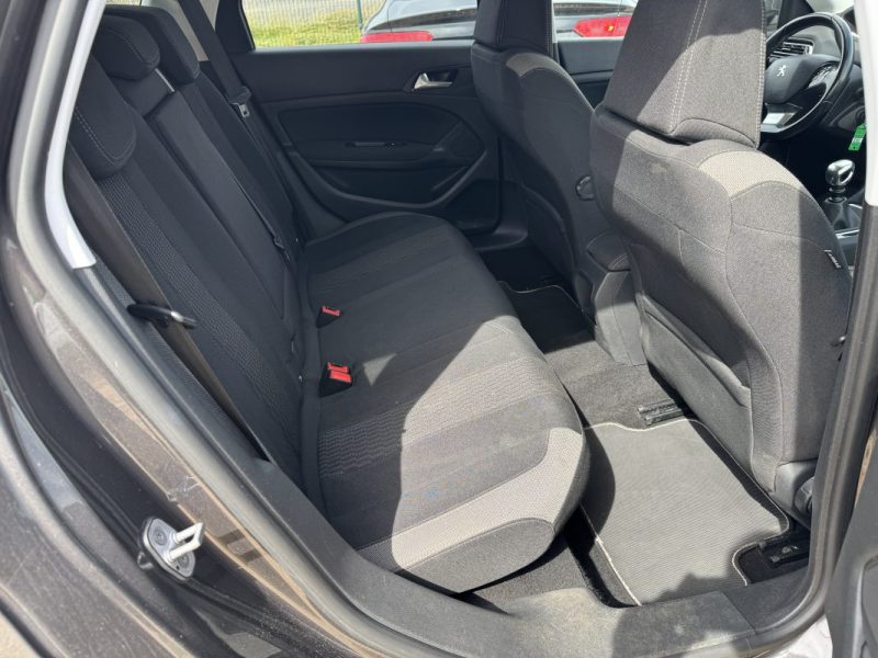 Peugeot 308 SW 1.6 BlueHDI 120 ch STYLE 