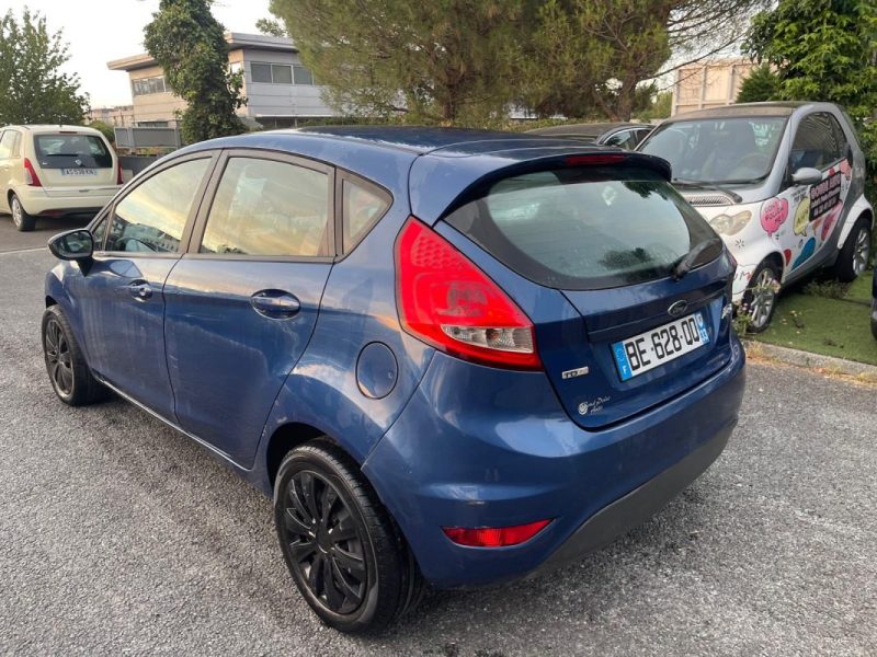 FORD FIESTA 1400 TDCI 68 AMBIENTE 2010