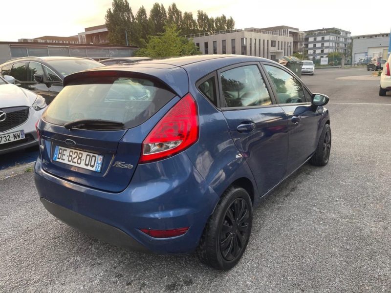 FORD FIESTA 1.4 TDCI 68 ch AMBIENTE 