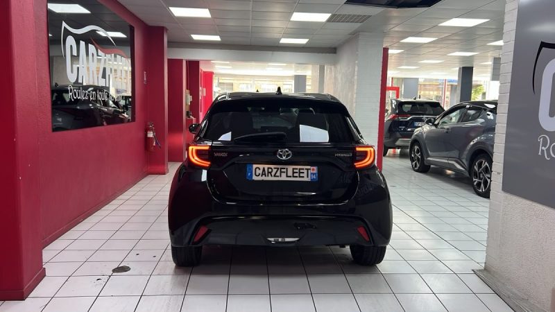 TOYOTA YARIS 4 ICONIQ 116cv HYBRIDE/1 ERE MAIN/TVA RECUPERABLE