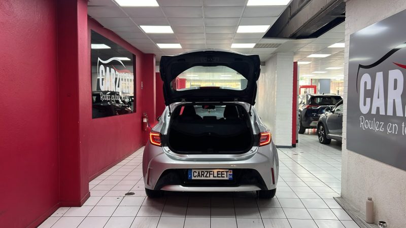 TOYOTA COROLLA BERLINE HYBRIDE 1.8 DYNAMIC BUSINESS 122cv/1 ERE MAIN/TVA RECUPERABLE
