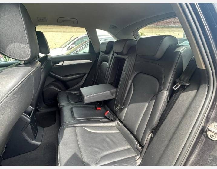 AUDI Q5 2.0 TDI 143 AMBIENTE QUATTRO 2010