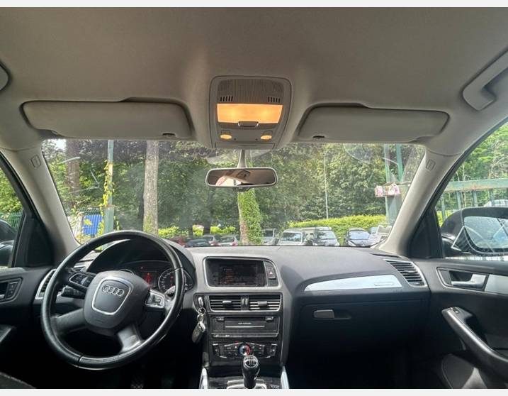 AUDI Q5 2.0 TDI 143 AMBIENTE QUATTRO 2010