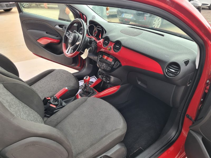 SUPERBE OPEL ADAM 1.4 TWINPORT 87 JAM 2013